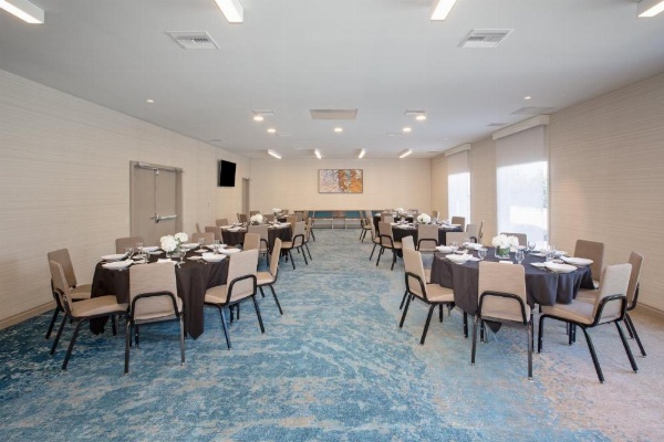 Holiday Inn Los Angeles - LAX Airport image 29